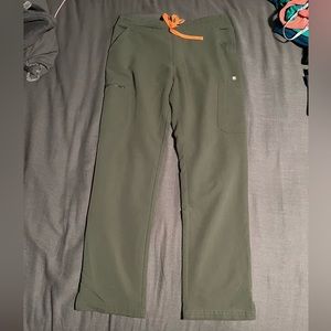 Women's FIGS Moss Yola bottoms